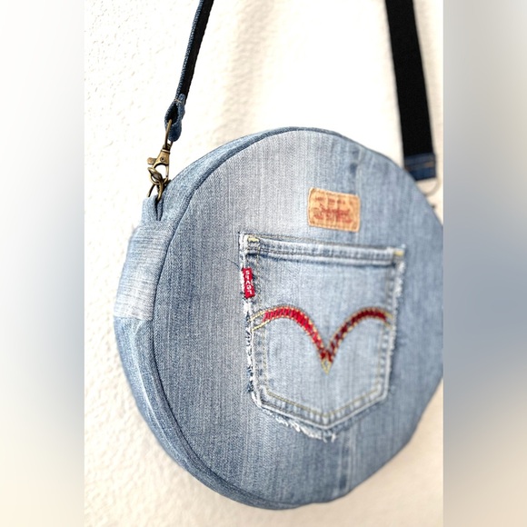 Upcycled denim jeans boho Round Crossbody bag with zipper and pockets. - Picture 7 of 12